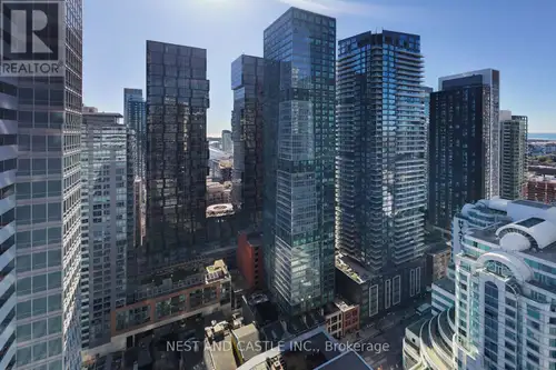INVESTMENT BUYER ALERT !! This is undoubtedly King Street's prime property right across Hyatt Regenc...