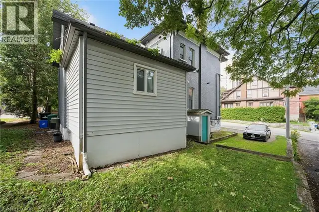 114 CHURCH Street Waterloo, Ontario in Houses for Sale in Kitchener / Waterloo - Image 10