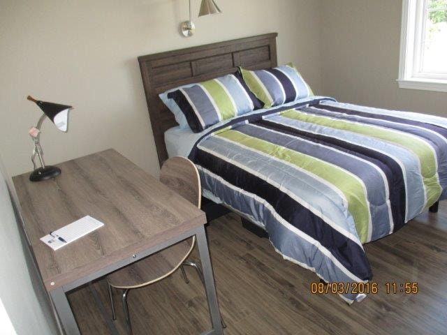 Luxury Units 4 bedrooms 3