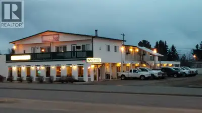 Secure a turn-key, highly profitable motel in a prime St. Paul location. Renowned for its cleanlines...