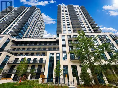 ***Brand New | Luxury Finishes | Steps to Subway | Miele Appliances | Forest Hill Village***Brand Ne...