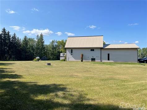 Howes Acreage in Houses for Sale in Nipawin - Image 2