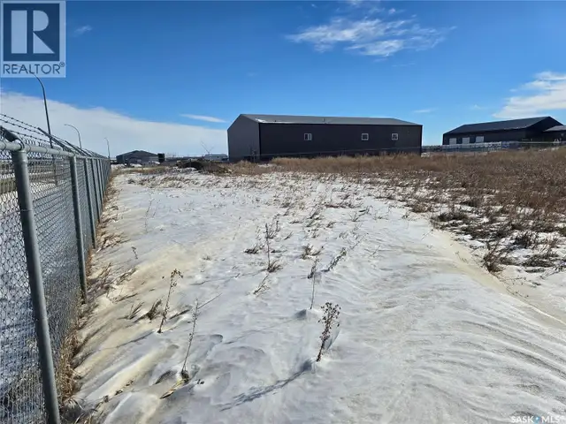 Evanston Park Weyburn, Saskatchewan in Commercial & Office Space for Sale in Regina - Image 3