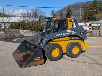 2024 DEERE 334 P-TIER Skid Steer - Enclosed Cab, Air Conditioner, Ride Control, Joystick Steering, T...