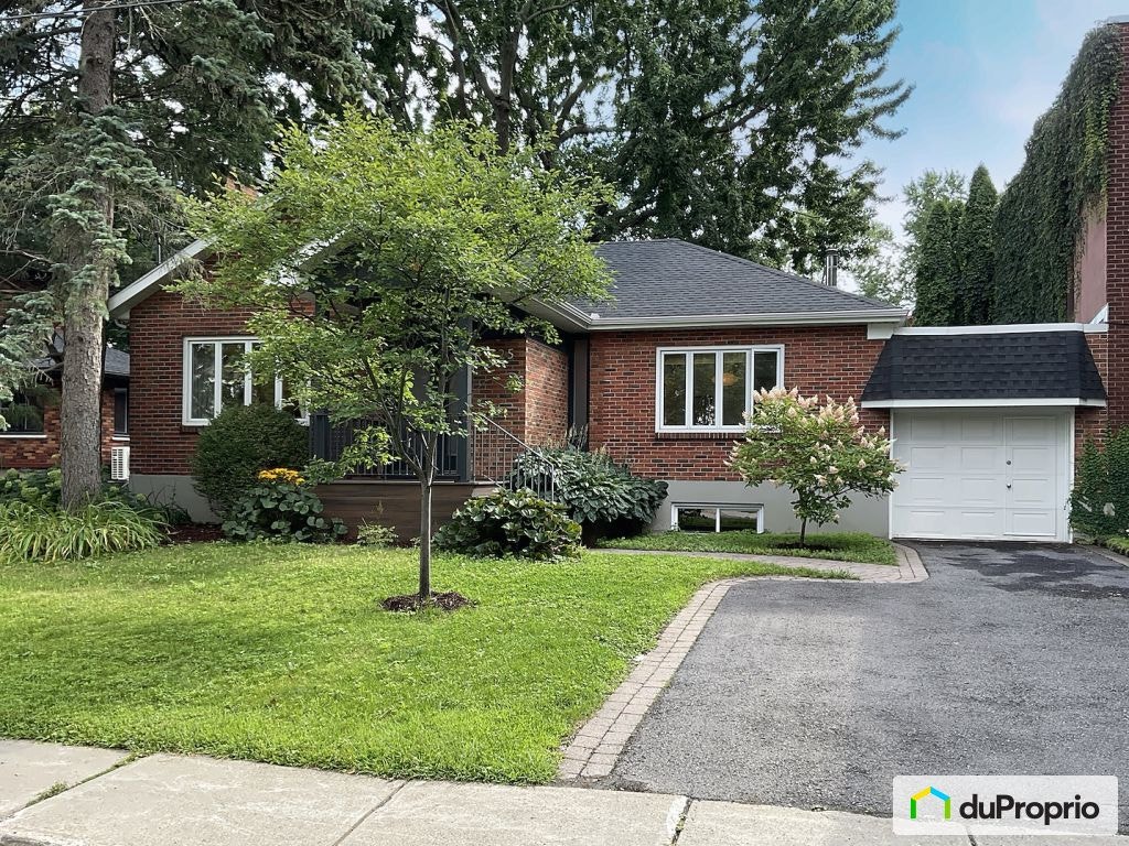 $1,165,000 - Bungalow for sale in St-Lambert — photo 1