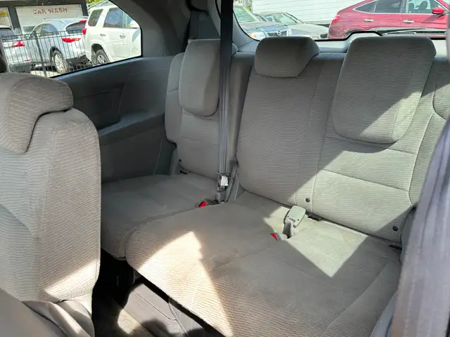 2012 HONDA ODYSSEY EX 8 PASSENGER $10999 W/SAFETY in Cars & Trucks in Ottawa - Image 13