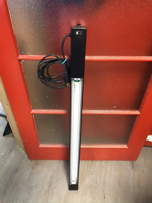 Fixture et fluorescent 120 volts in Other in Drummondville - Image 4