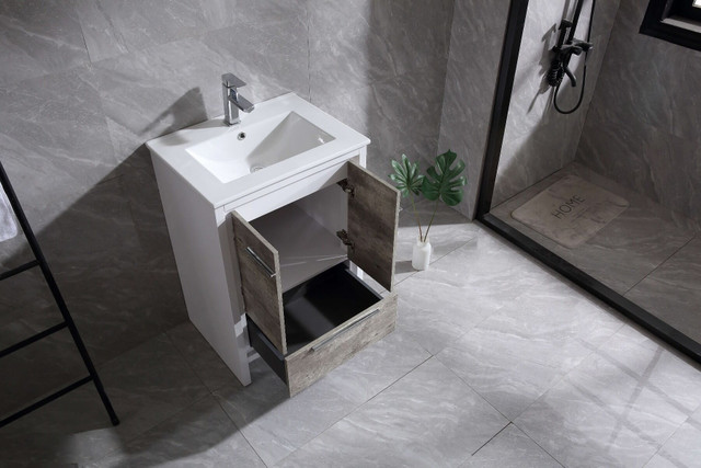 24" Ash Freestanding Bathroom Vanity w/ White Ceramic Countertop dans Armoires et revêtements de comptoir  à Ouest de l’Île - Image 3