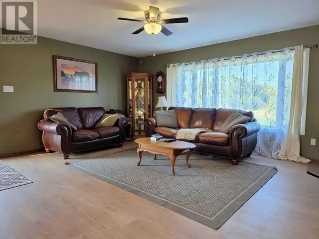 2805 DOHLER ROAD Smithers, British Columbia in Houses for Sale in Smithers - Image 12