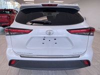 Looking for a reliable and spacious midsize SUV? This 2023 Toyota Highlander XLE AWD is an excellent... (image 3)