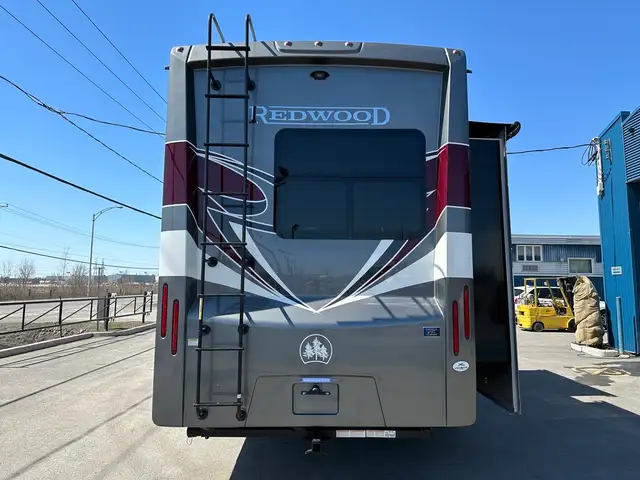 2023 Crossroads RV Redwood 4001 LK Fifth wheels 2023 CrossRoads  in Travel Trailers & Campers in Lanaudière - Image 5