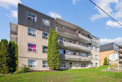 Building Description $1000 OFF FIRST MONTHS RENT FOR MILITARY & EMERGENCY RESPONDERS* *Conditions ap...