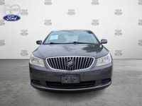 This AS-IS trade includes: Remote Keyless Entry Power Drivers Seat 8" Screen w/ AM/FM/CD Cruise Cont... (image 1)