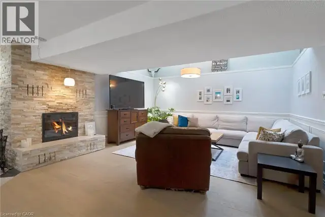 37 YELLOW BIRCH Drive Kitchener, Ontario in Houses for Sale in Kitchener / Waterloo - Image 18