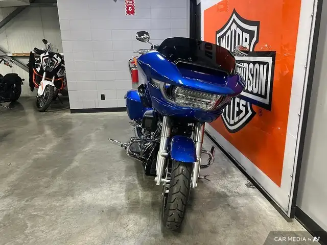 2024 Harley-Davidson FLTRX ROAD GLIDE in Sport Touring in Calgary - Image 3