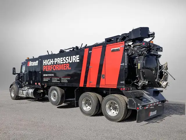 2025 PETERBILT 567 in Heavy Trucks in Edmonton - Image 5
