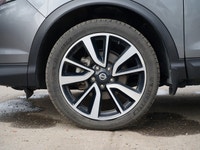 2018 Nissan Qashqai S AWD Surprisingly Spacious, AWD Confidence & Great Value! Discover the perfect... (image 7)