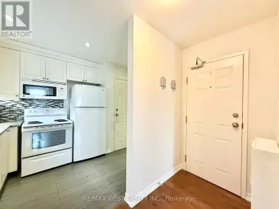 APT C - 132 AVENUE ROAD Toronto (Annex), Ontario