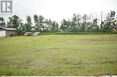 Welcome to 215 Sanjun Drive, in the bustling community of Shellbrook, just 25 minutes west of Prince...