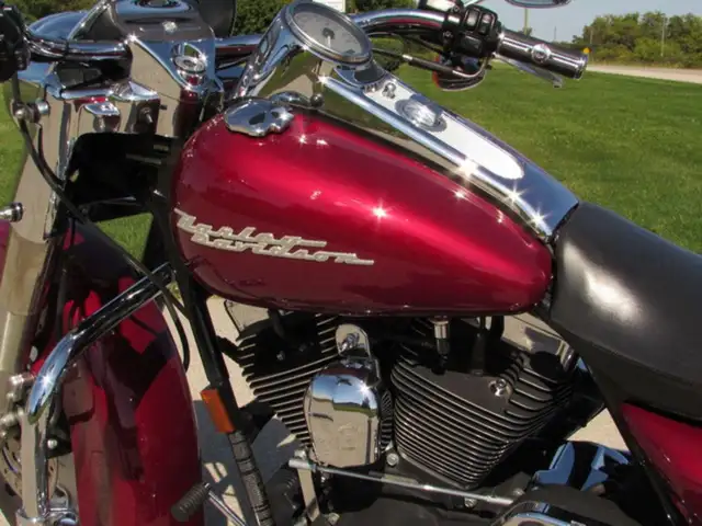 2004 Harley-Davidson FLHRSI Road King Custom in Sport Touring in Leamington - Image 27