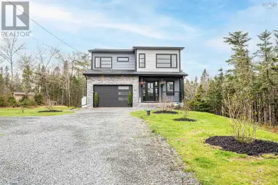 Absolutely gorgeous former Ramar model home on estate-sized lot on a quiet cul-de-sac in the popular...
