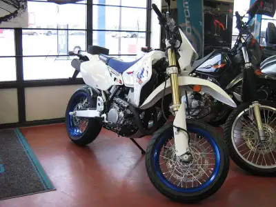 2024 Suzuki DR-Z400SM THE ESSENCE OF SUPERMOTARD RIDING The DR-Z400SM welcomes you to the exhilarati...
