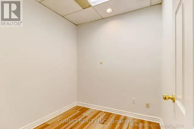 25 - 155 EAST BEAVER CREEK ROAD Richmond Hill (Beaver Creek Busi in Commercial & Office Space for Sale in Markham / York Region - Image 9