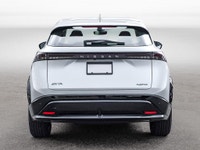 Everest White Pearl Tricoat|Package AB00 w/No Options|Charcoal, Leatherette Seating Surfaces Engine:... (image 4)
