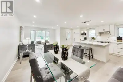 Welcome to 1270 Pallatine Drive. This semi-detached backsplit features four bedrooms, three bathroom...