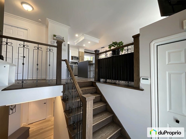 $584,900 - Bungalow for sale in Mascouche — photo 2