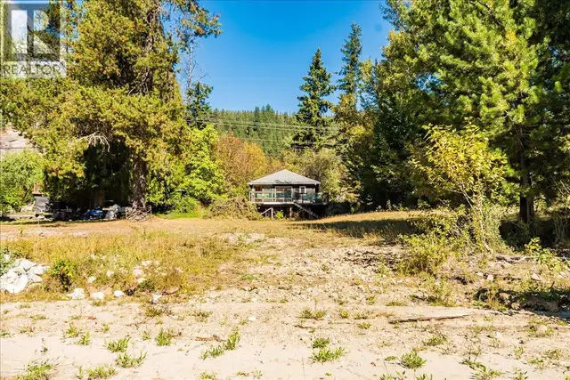 3788 Broadwater Road Castlegar, British Columbia in Houses for Sale in Nelson - Image 34