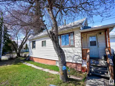 Quaint and full of charm, this 2-bedroom home is perfectly situated on a corner lot in a mature neig...