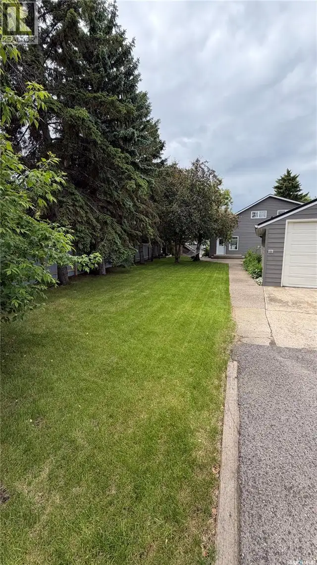 2 Lakeview LANE Katepwa Beach, Saskatchewan in Houses for Sale in Regina - Image 40