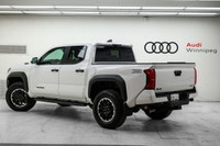 LOCAL TRUCK! This Toyota Tacoma delivers a Intercooled Turbo Gas/Electric I-4 2.4 L/146 engine power... (image 5)