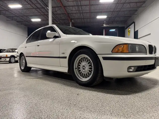 bmw 540i alpine white512180191012464644