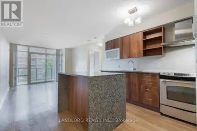 This Professionally Managed 1 Bedroom, 1 Bathroom Suite Offers A Spacious And Thoughtfully Designed...
