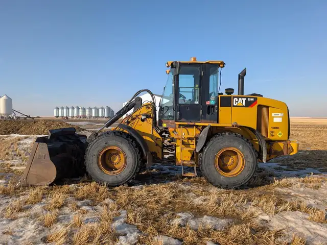2012 CATERPILLAR 924H in Heavy Equipment in Edmonton - Image 6