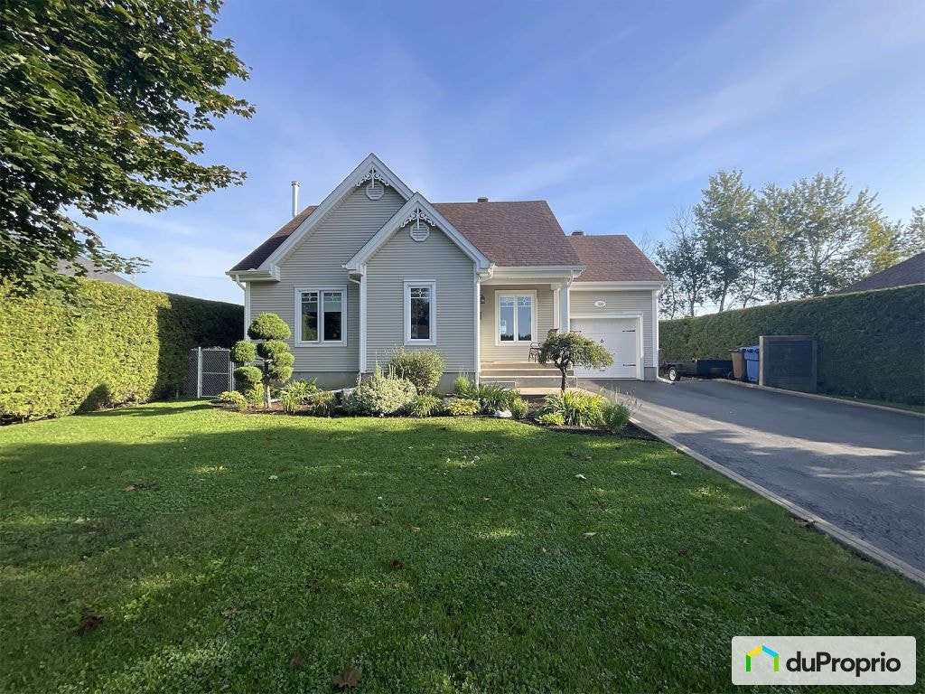 $629,900 - Bungalow for sale in St-Isidore-De-Laprairie — photo 1