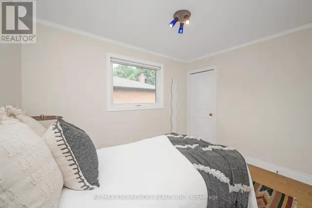1354 EDGEWARE ROAD Oakville (FA Falgarwood), Ontario in Houses for Sale in Oakville / Halton Region - Image 26