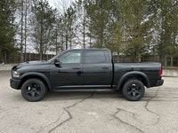 // ACCIDENT FREE!! // Meet the 2022 RAM 1500 Classic SLT 4x4 Crew Cab 5'7 Box, now available at Hald... (image 9)