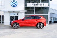 The 2023 Volkswagen Tiguan Highline R-Line combines exhilarating turbocharged performance with sophi... (image 6)