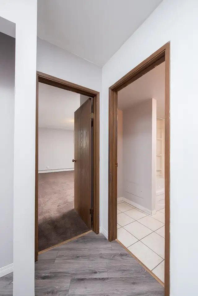 Carlton Court - 1 BED ROOM Apartment for Rent in Long Term Rentals in Edmonton - Image 15