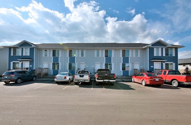 *Southend 3 Bed Townhouse - Sask Side* in Long Term Rentals in Lloydminster