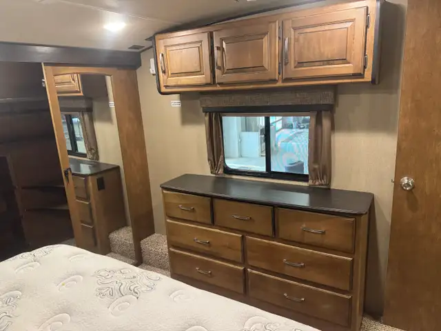 2017 Grand Design REFLECTION 337 RLS in Travel Trailers & Campers in St. Albert - Image 27