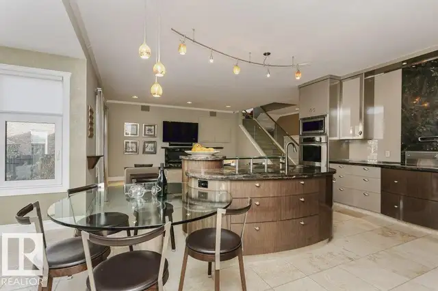 11 WELLINGTON CR NW Edmonton, Alberta in Houses for Sale in Edmonton - Image 20