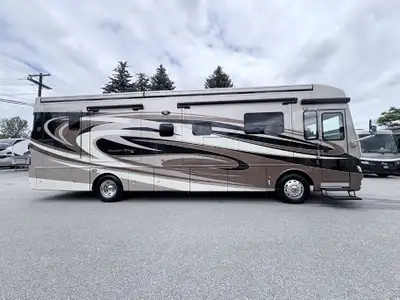 2016 Newmar Dutch Star 3736 (Consignment) Stock #14981Q Experience luxury travel in this beautifully...