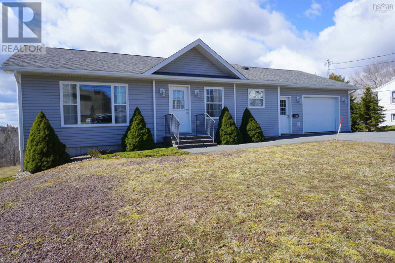 239 Green Street Lunenburg, Nova Scotia Houses for Sale Bridgewater