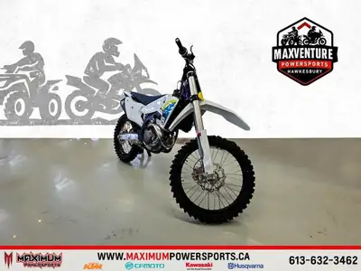 2025 Husqvarna FC 350 La KTM FC 350 2025 combine l’agilité d’une 250 avec la puissance d’une 450, of...