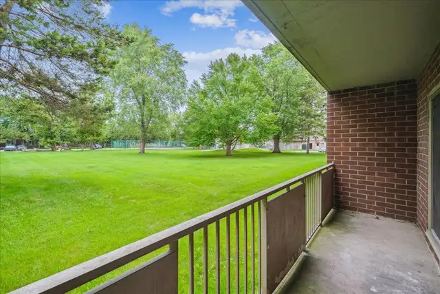 Pontiac Court Lowrise - 2 Bedroom available at 1202 Pontiac Cour in Long Term Rentals in Sarnia - Image 18