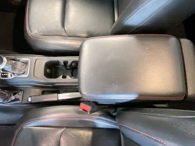 2021 Jeep Gladiator Rubicon | 4x4 | Remote start | Leather in Cars & Trucks in Prince George - Image 43